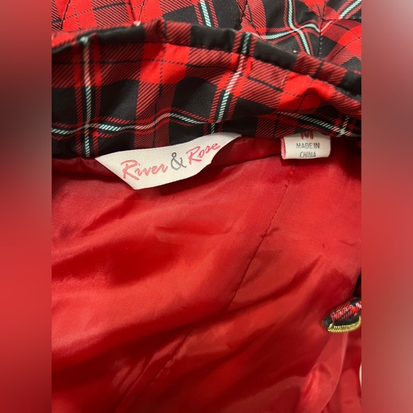 Women's River & Rose Size Medium Christmas Themed Front Snap Pocket Vest - Picture 2 of 5